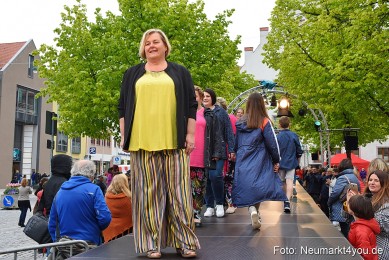Nacht-der-Sinne-2019-Modenschau-0115