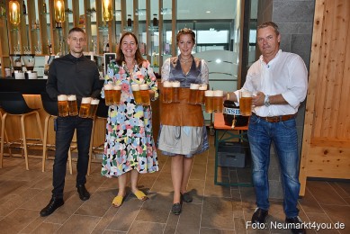 Bierkoenigin-Schlossbad-2022-0001