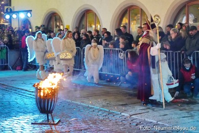 Schlossteufeln-Weihnachtsmarkt-Neumarkt-211219-0024