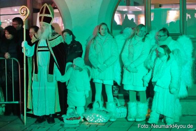 Schlossteufeln-Weihnachtsmarkt-Neumarkt-211219-0025