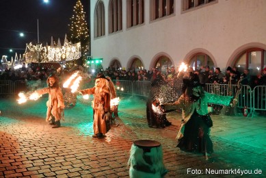 Schlossteufeln-Weihnachtsmarkt-Neumarkt-211219-0034