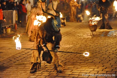 Schlossteufeln-Weihnachtsmarkt-Neumarkt-211219-0056