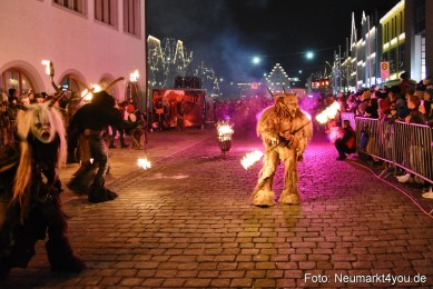 Schlossteufeln-Weihnachtsmarkt-Neumarkt-211219-0077