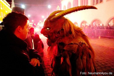 Schlossteufeln-Weihnachtsmarkt-Neumarkt-211219-0089