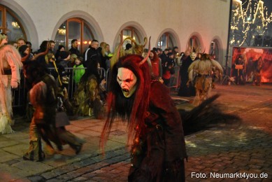 Schlossteufeln-Weihnachtsmarkt-Neumarkt-211219-0106