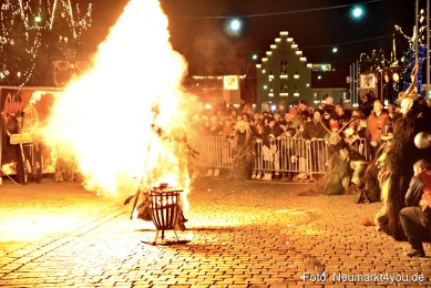 Schlossteufeln-Weihnachtsmarkt-Neumarkt-211219-0116