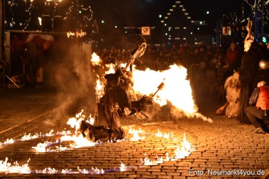 Schlossteufeln-Weihnachtsmarkt-Neumarkt-211219-0120