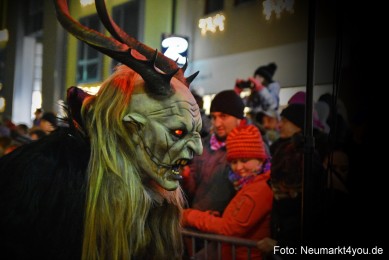 Schlossteufeln-Weihnachtsmarkt-Neumarkt-211219-0130
