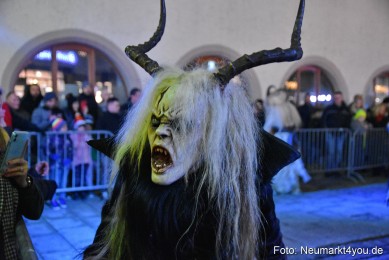 Schlossteufeln-Weihnachtsmarkt-Neumarkt-211219-0134
