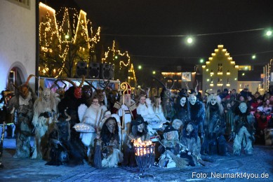 Schlossteufeln-Weihnachtsmarkt-Neumarkt-211219-0140