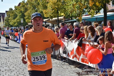 Stadtlauf-Neumarkt-Zieleinlauf-2019-0699