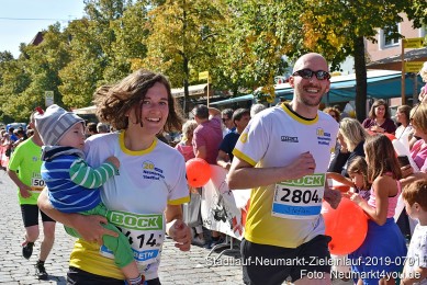 Stadtlauf-Neumarkt-Zieleinlauf-2019-0701
