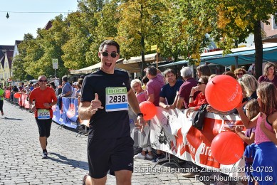 Stadtlauf-Neumarkt-Zieleinlauf-2019-0703