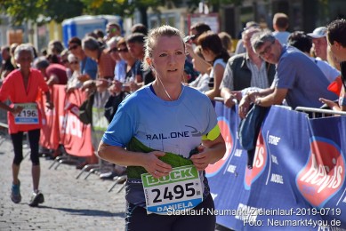Stadtlauf-Neumarkt-Zieleinlauf-2019-0719