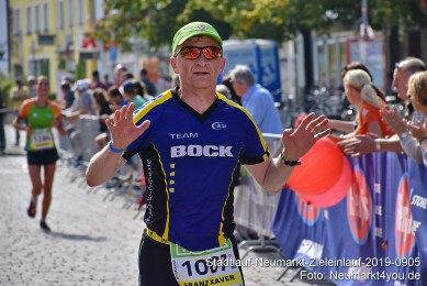 Stadtlauf-Neumarkt-Zieleinlauf-2019-0905
