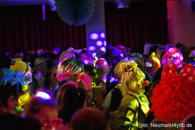 Weiberfasching-Neumarkt-2024-0096