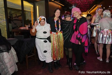 Weiberfasching-Neumarkt-2025-0009