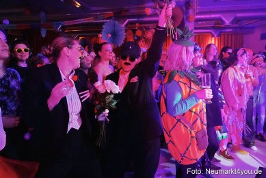 Weiberfasching-Neumarkt-2025-0090