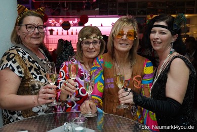 Weiberfasching-Neumarkt-2023-0012