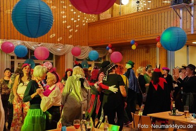 Weiberfasching-Neumarkt-2023-0102