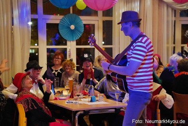 Weiberfasching-Neumarkt-2023-0111