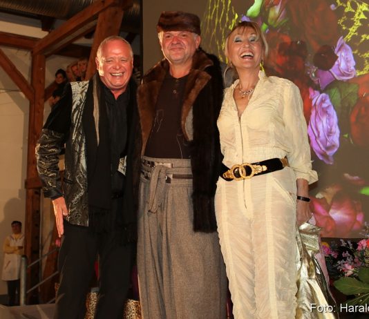 Revival Modenschau in der Jurahalle