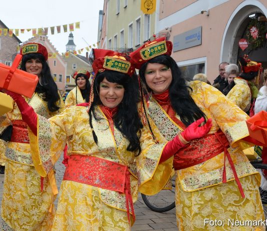 Ko-Houang-Dis letzte Audienz beim Chinesenfasching in Dietfurt