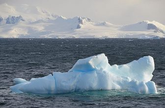 123_Antarctica_Peninsula_Gerlache_Strait