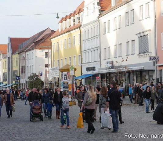 Verkaufsoffener Sonntag in Neumarkt