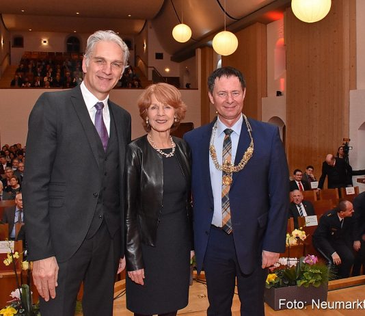 Walter Sittler, Sigrid Klausmann-Sittler und Oberbürgermeister Thomas Thumann