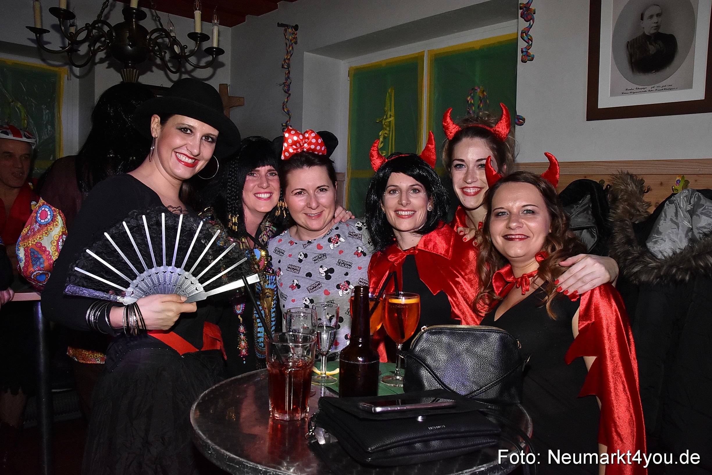 Weiberfasching in Neumarkt