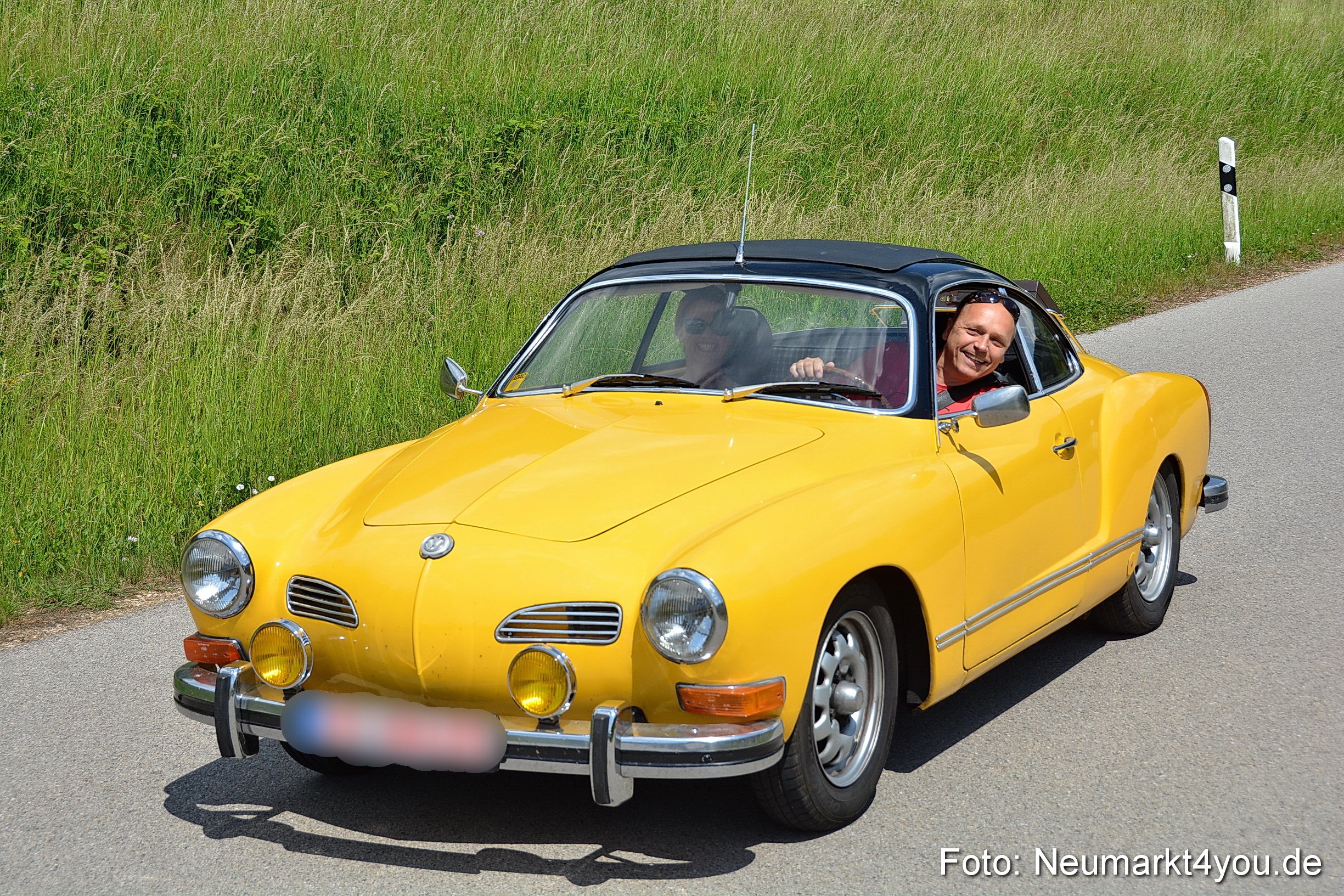 Oldtimertreffen Neumarkt 2018, strahlende Gesichter bei der Ausfahrt