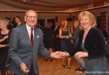 Bis zum letzten Taktschlag um 02:00 Uhr wurde getanzt.