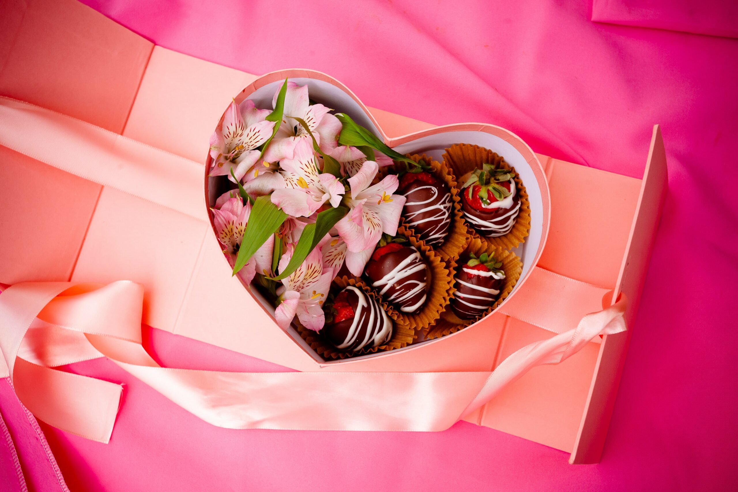Geschenksets zum Valentinstag: Liebe durch Blumen