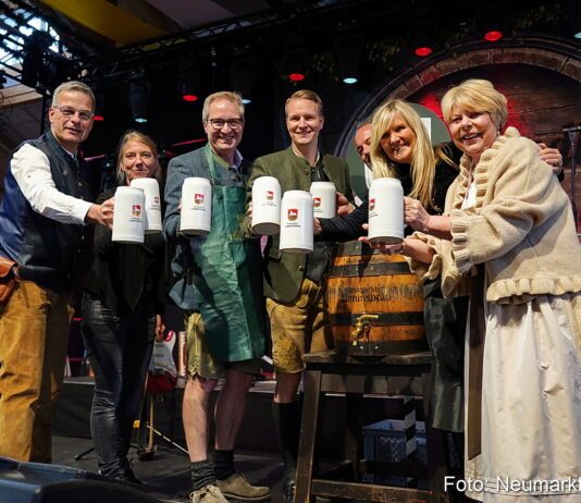 Bieranstich eröffnet das 48. Neumarkter Frühlingsfest